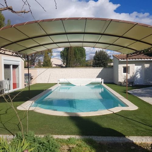 Pergola abri piscine protection soleil été ferronnerie martinelli althen vaucluse